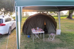 Alba e Andrea dorme nella nostra bivvy Leopard